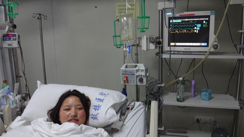 拉巴仓决在鼓楼医院重症监护室抢救